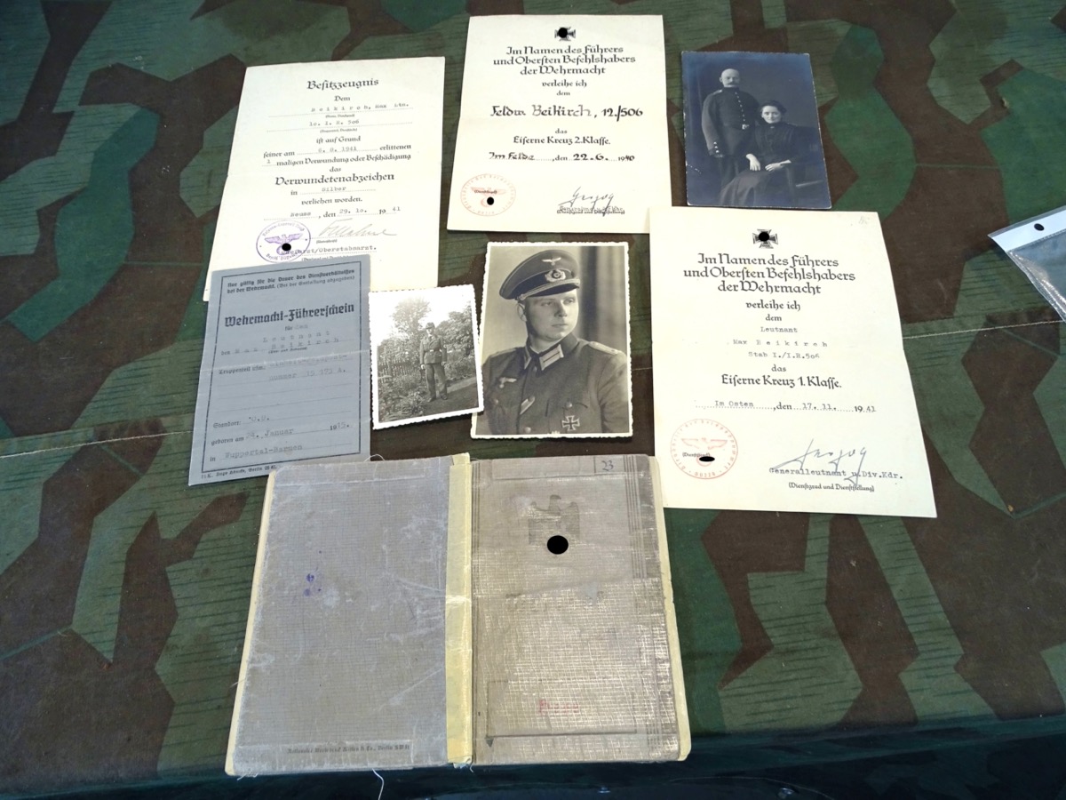Urkundenkonvolut EK 1, EK 2, Wehrpass, Ob.Ltn.  Max B. , Unterschr. General M.Herzog,(RK m.Schwertern)  