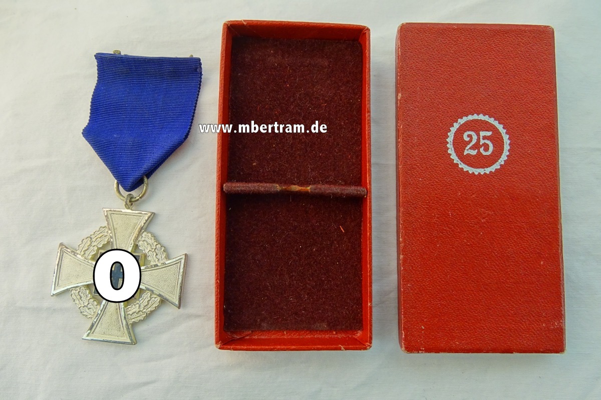 Treudienst-Ehrenzeichen 2. Stufe für 25 Jahre, im Verleihungsetui, Fa. Wächtler