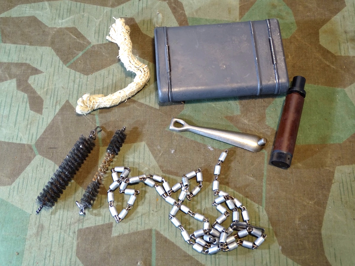 Luftwaffen RG 34 Reinigungsgerät für K 98 mit Inhalt, Hst.: G. Appel und WaA Abnahme