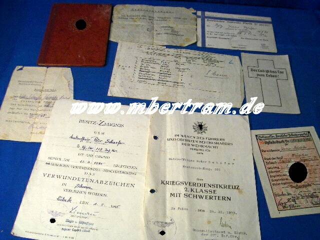 Urkunden: Verw.Abz.schw.,KvK 2. Kl.1939 m.Schw. usw.