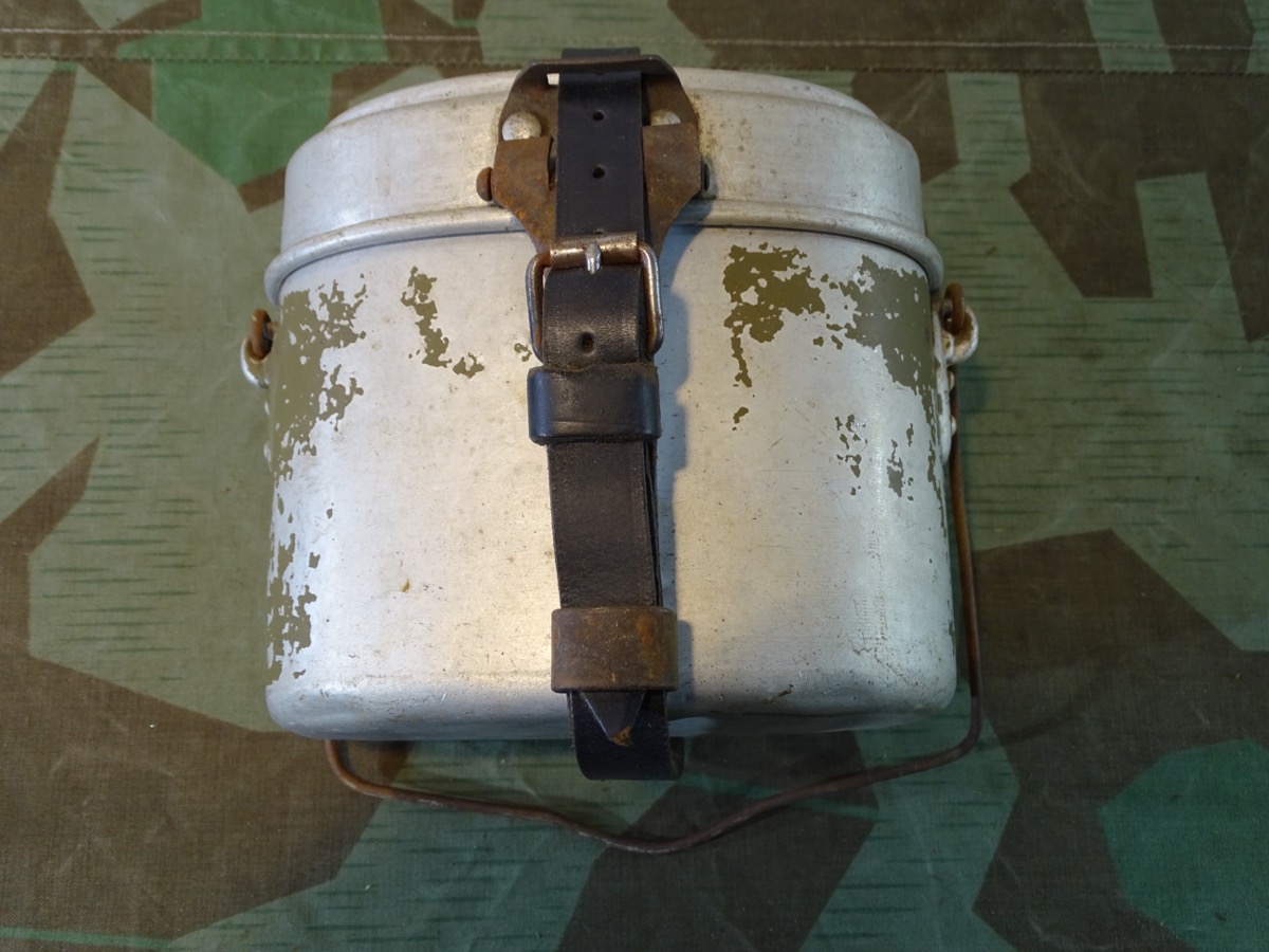 Wehrmacht Kochgeschirr mit altem Packriemen, MN 41 / ZP St