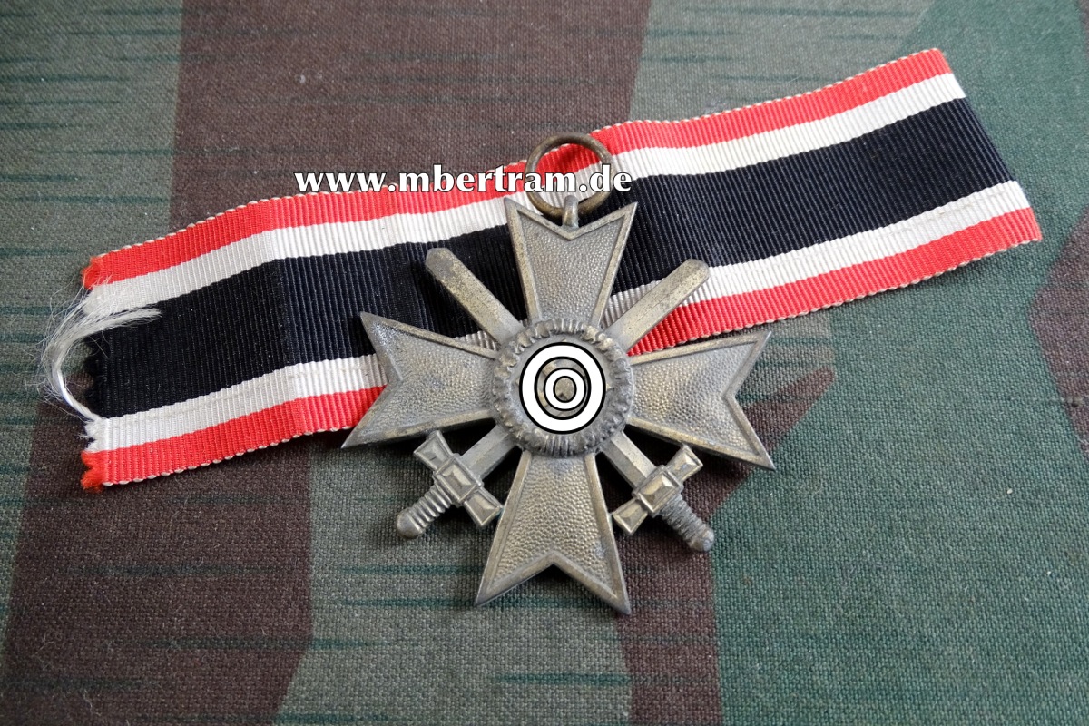 KRIEGSVERDIENSTKREUZ 2. KL. 1939 MIT SCHWERTERN AM BAND, Hst: "107"