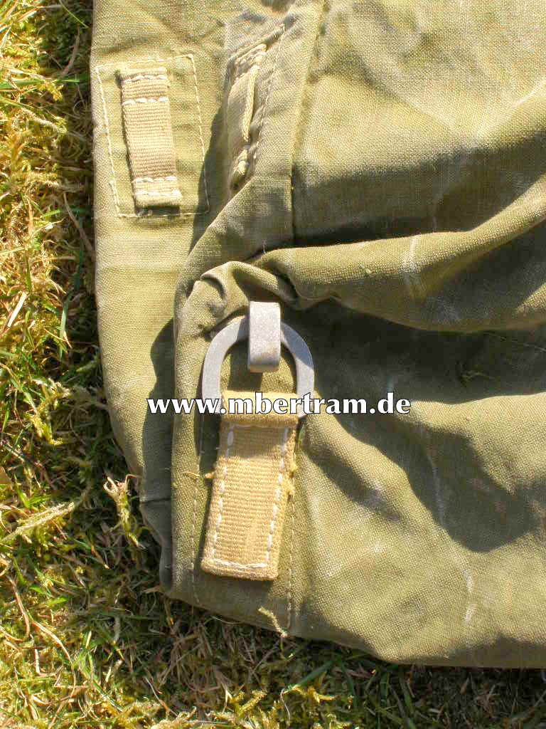 13582-4 Afrikakorps Rucksack, Webberiemung für Y-Riemen, 1941
