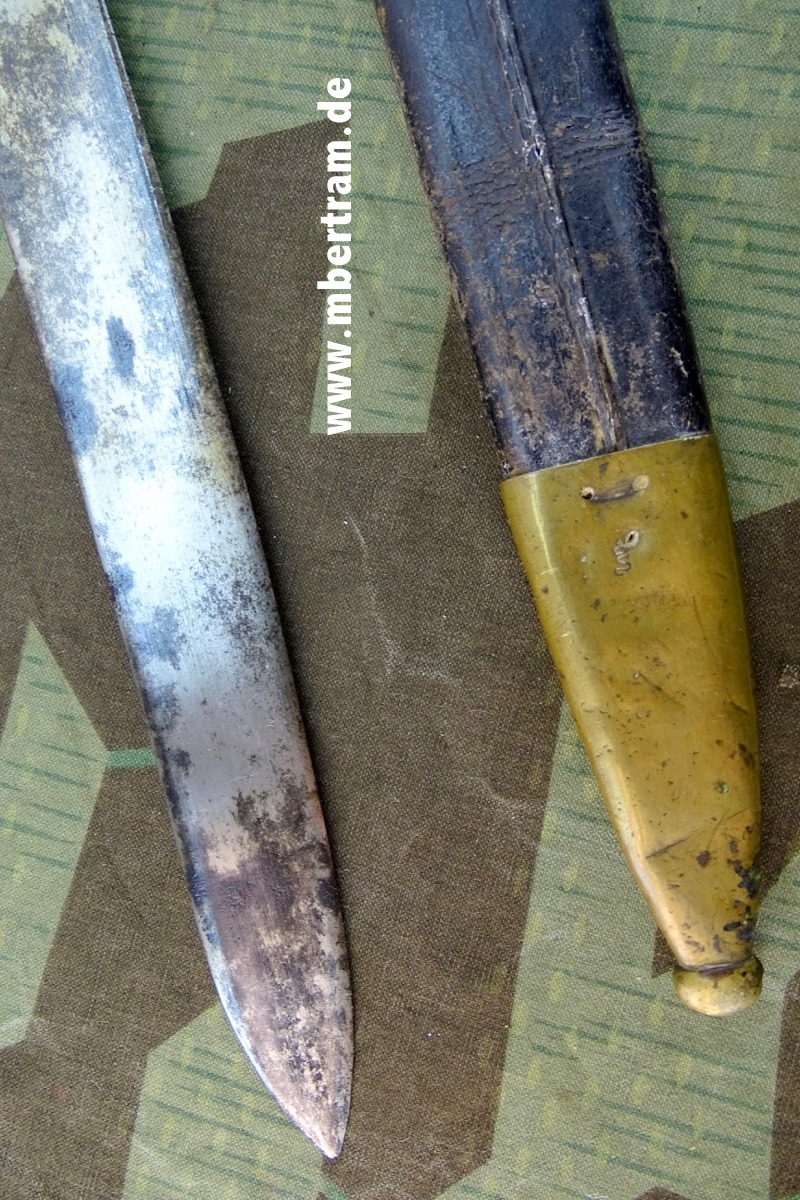 17733-7 Preussen Faschinenmesser u./M. 1864 der Linien-Infanterie mit Geschosstreffer