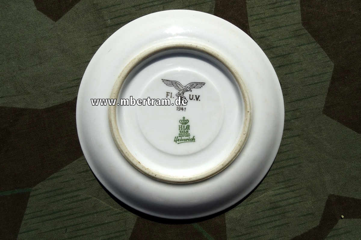 Luftwaffen Kaffetassen Unterteller. Stempel: " Luftwaffenadler, FL.U.V, H&C 1941 "