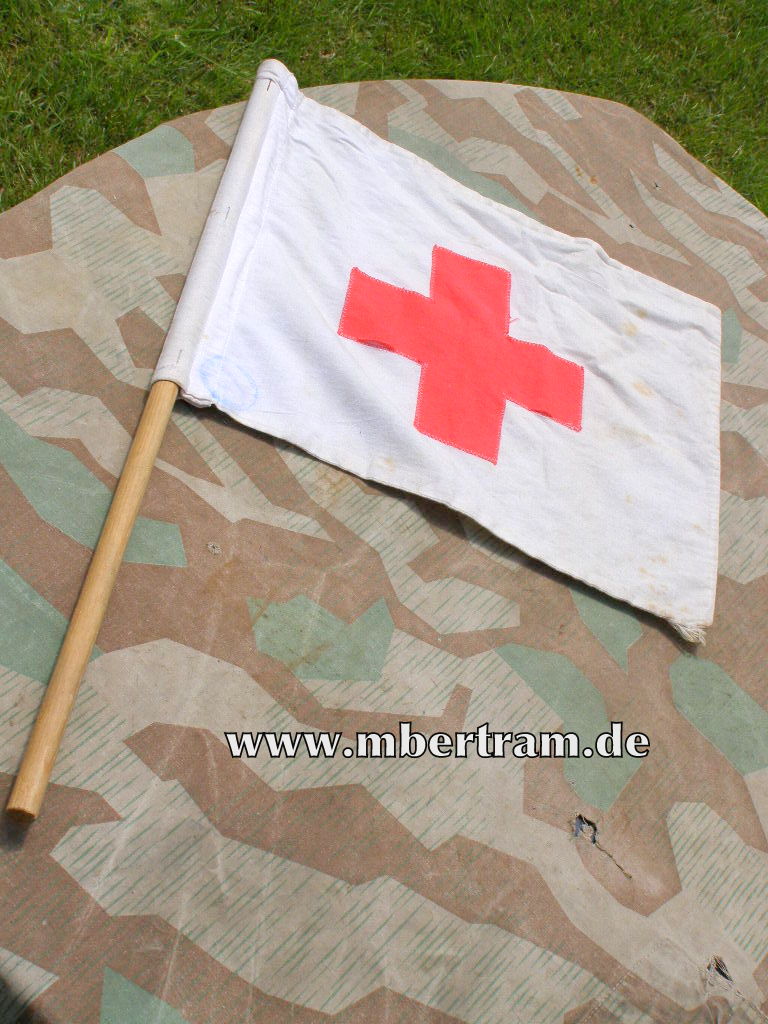Sanitäter / Rotes Kreuz: Signal-, Fahrzeug- oder Zeltfahne