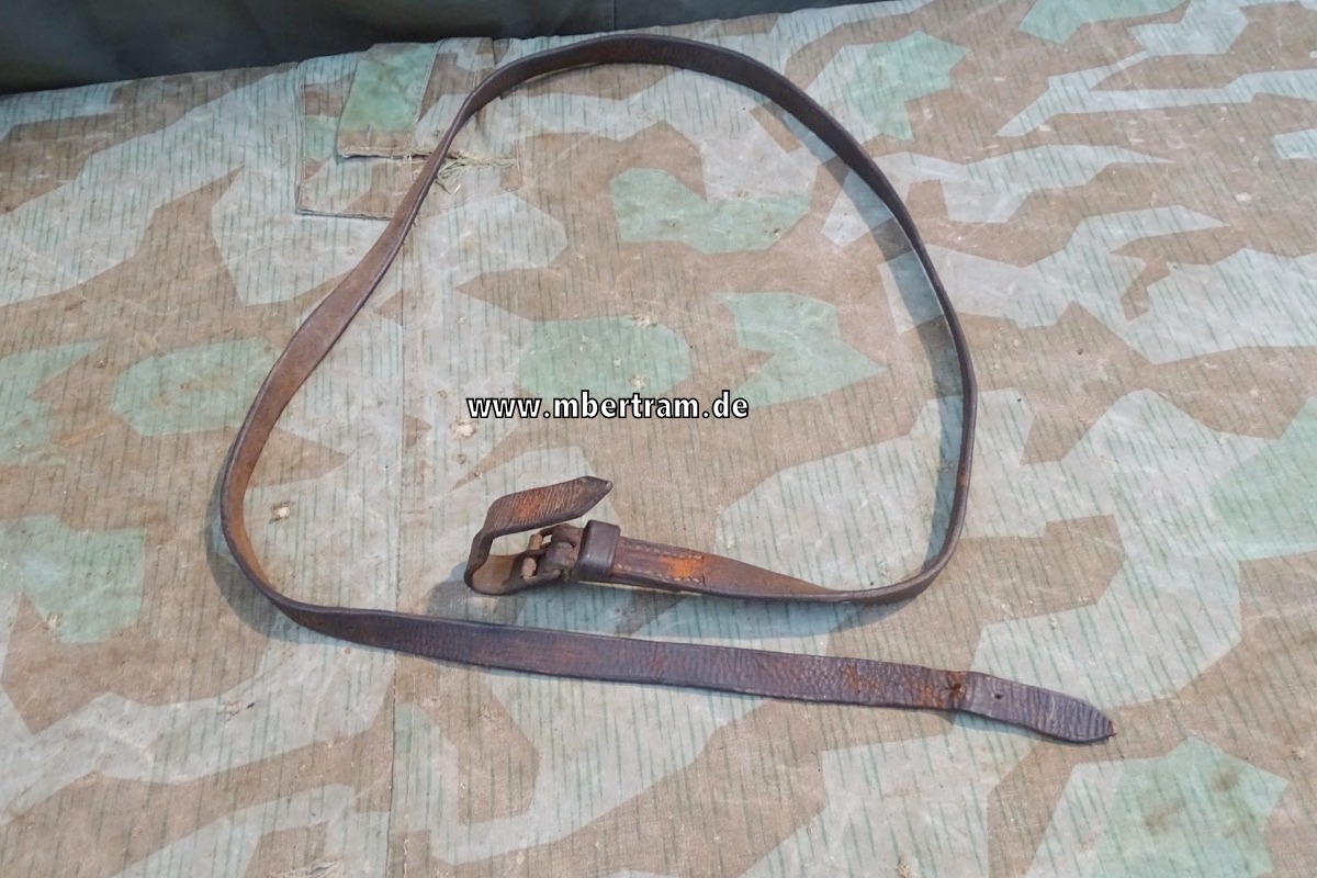 WH Kavallerie  Halfterriemen/ Zügel ca. 158 cm, Hst. Code von 1941