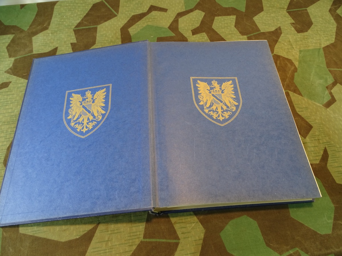 FELGENHAUER, H.v./ MÜLLER-LOEBNITZ, W: Das Ehrenbuch der Rheinländer. FELGENHAUER, H.v./ MÜLLER-LOEBNITZ, W: Das Ehrenbuch der Rheinländer.