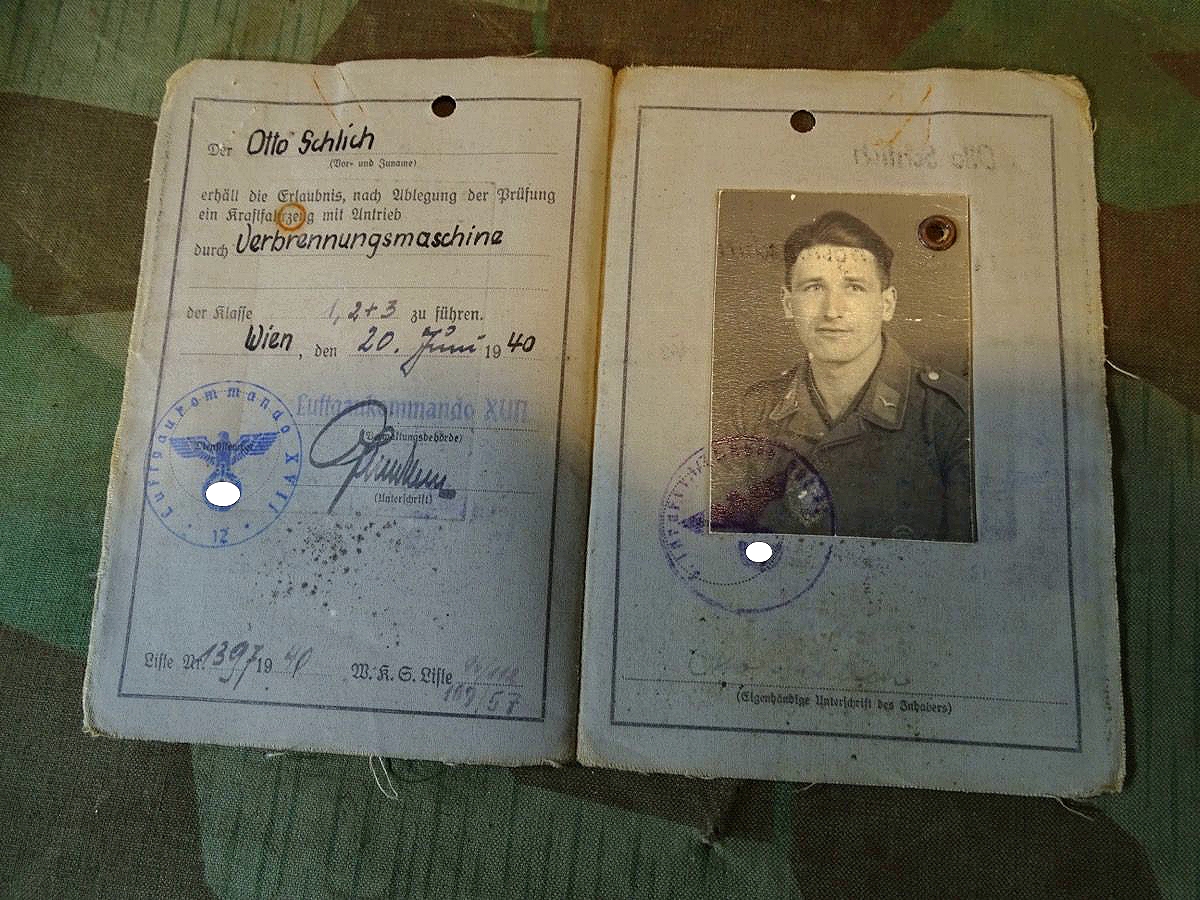 Wehrmacht Luftwaffen Führerschein 1940, O.Schlich  aus Kaiserslautern, Flieger Ausb. Rgt. 72, Fels a. Wagram , Bild