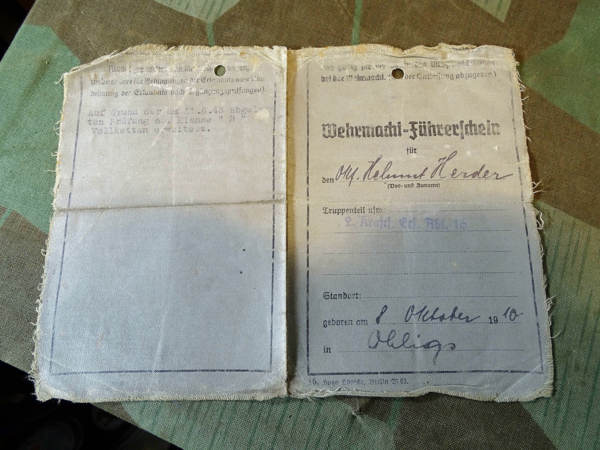 Wehrmacht Führerschein, Oberkraftafhrer  H.Herder aus Solingen, 2 Kraftfahr Ers. Abt. 16, VOLLKETTE