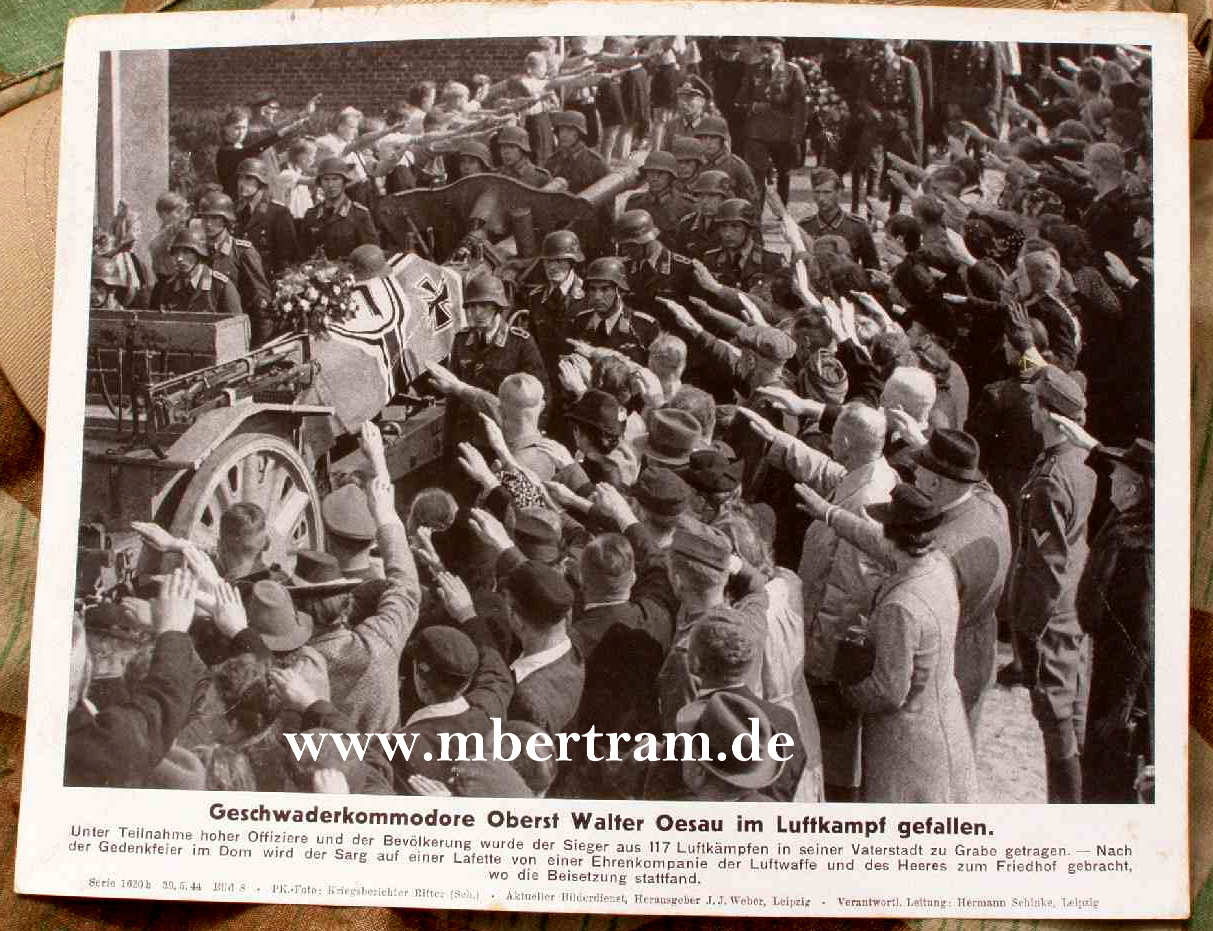 Geschw.Kdr. Oberst Walter Oesau i. Luftkampf gefallen 1944