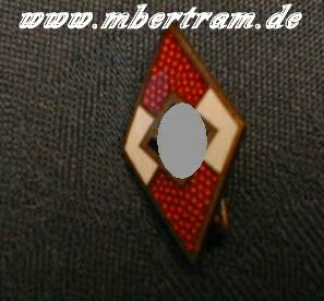 HJ MITGLIEDSABZEICHEN, EMAILLIERT, MIT HERSTELLER