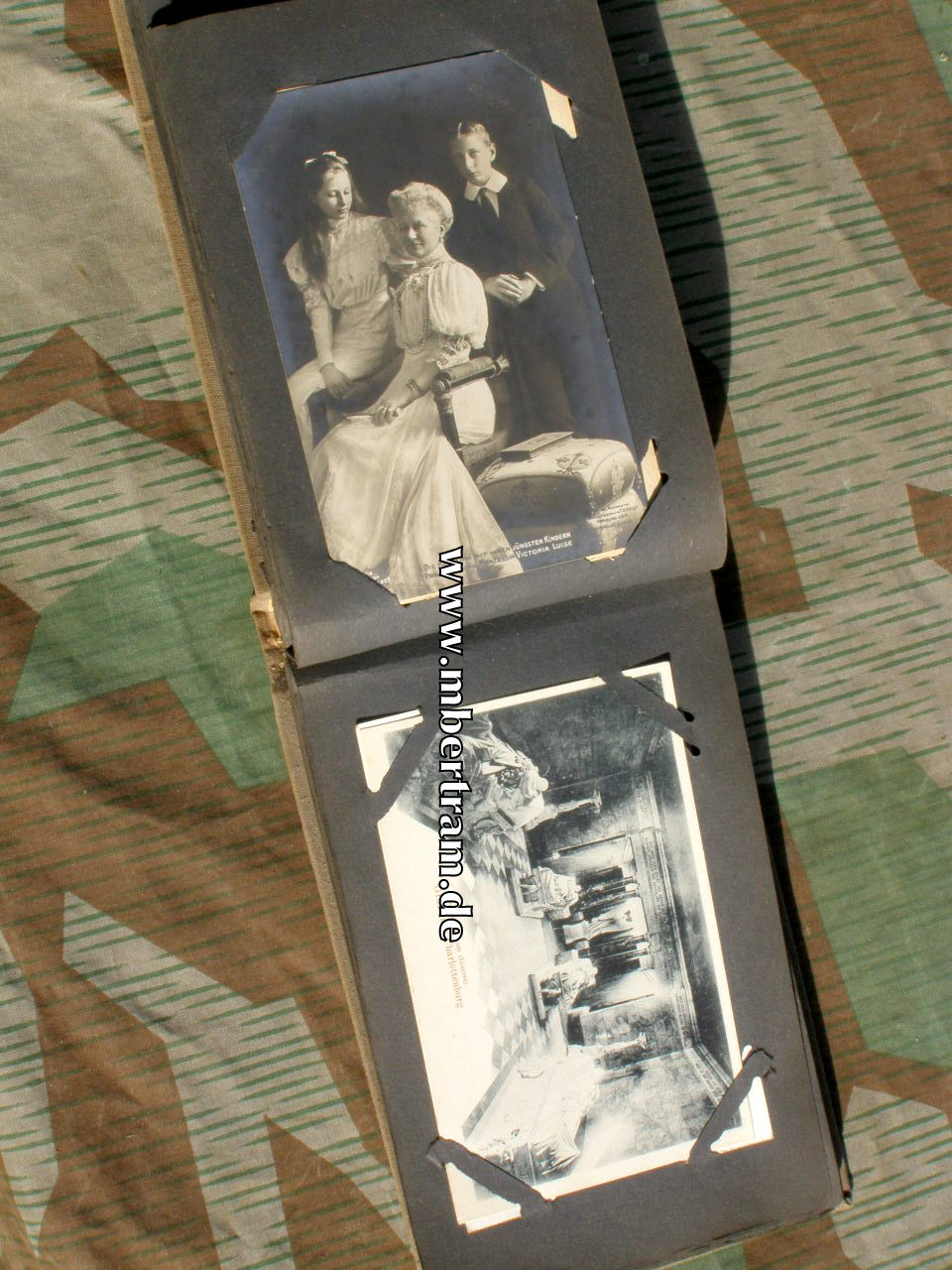 12432-24 Postkarten Fotoalbum, Portraits Kaiser u. Familie, 49 Karten