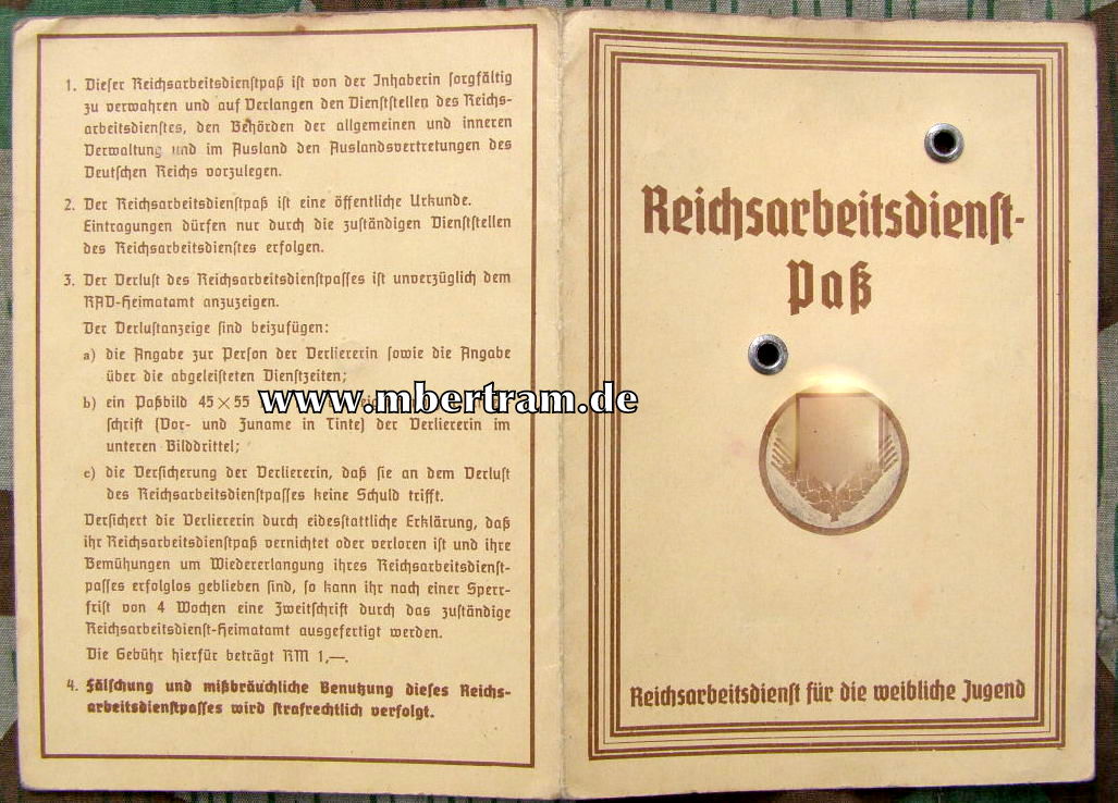 11174-4 Dokumentenkonvolut Kameradschaftsälteste Anna L. weibl. RAD