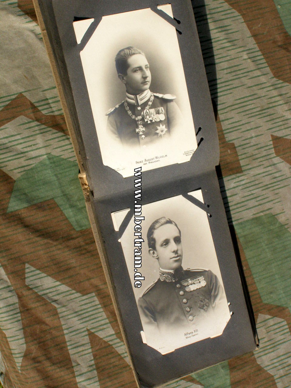 12432-22 Postkarten Fotoalbum, Portraits Kaiser u. Familie, 49 Karten