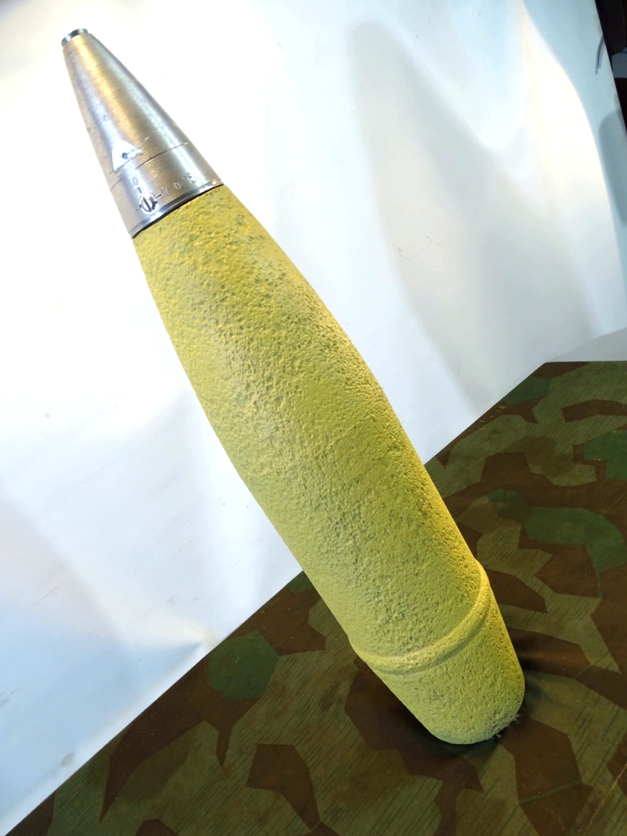 10,5 cm Spreng Granate für Feldhaubitze LFH 18 mit AZ 23 Übungszünder. 