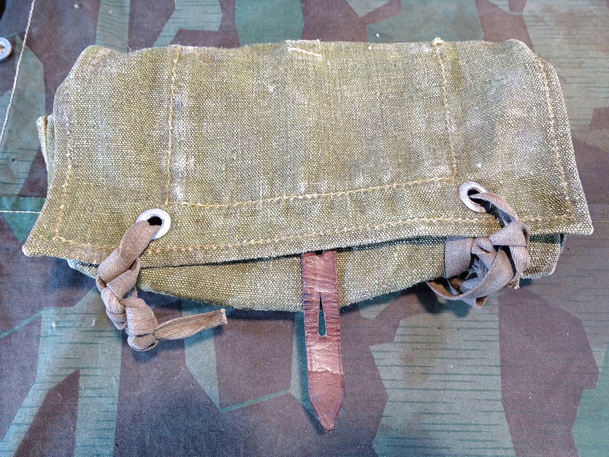 Wehrmacht / Waffen SS: Tasche für den A- Rahmen, guter, getragener  Zustand, frühes Stück, ungeschwärzte Lederteile , Luftwaffe? Kriegsmarine ?