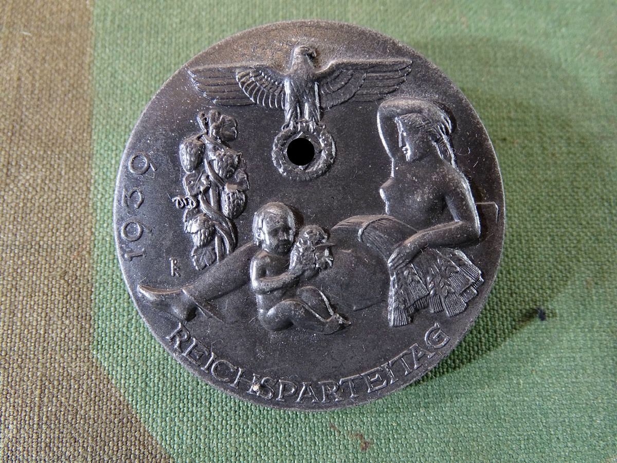 Veranstalltungs Abzeichen Reichsparteitag 1939, Aluminíum, Hst. : Werner Redo Saarlautern
