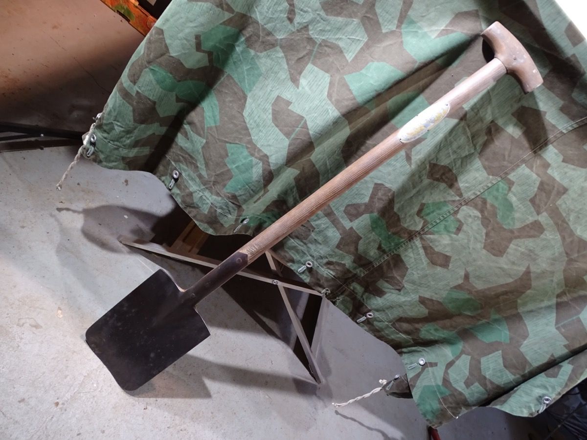 Sehr schöner, früher RAD Ehrenspaten mit Stempeln und angebrachter Alu Plakette " Reichsarbeitsdienst 1935"