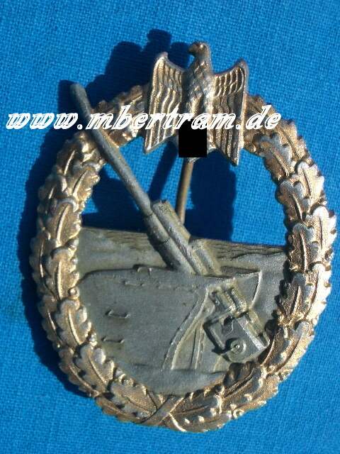 KRIEGSABZEICHEN für MARINE ARTILLERIE, FEINZINK