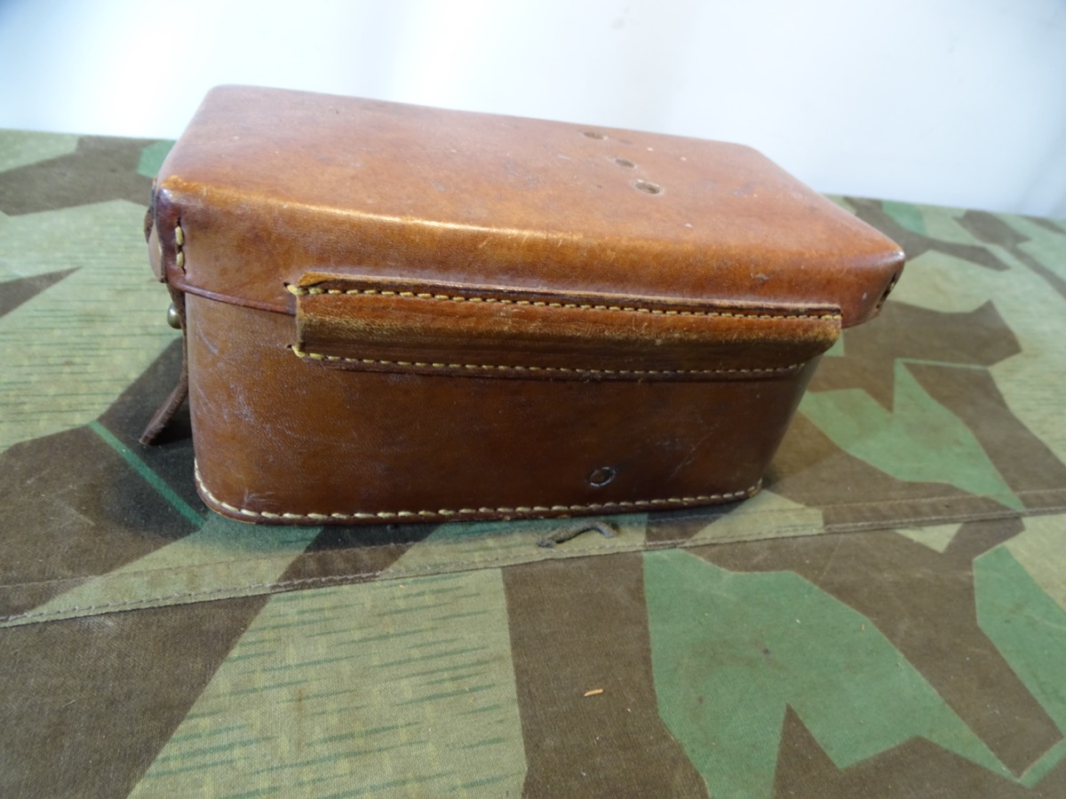 Braune Wehrmacht Luftwaffe oder Kriegsmarine Sanitäter Gürteltasche