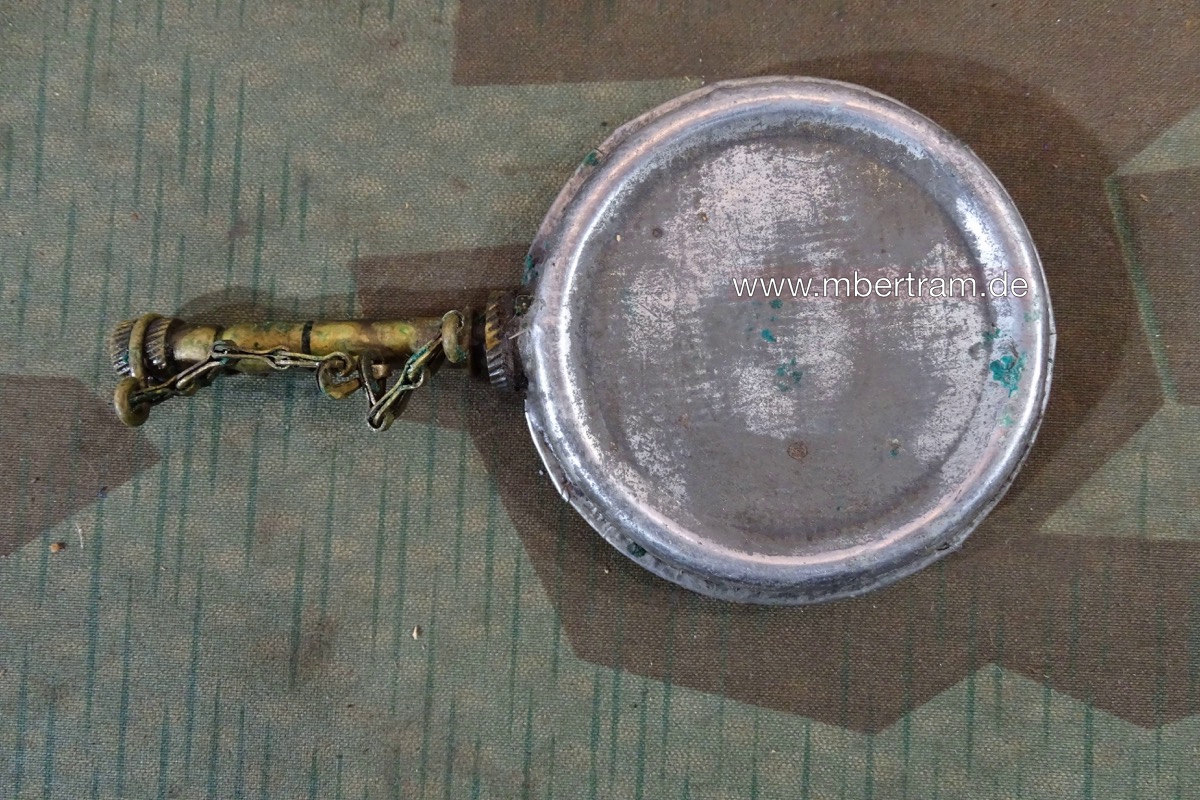 Ölflasche wie Wehrmacht, gut passend in MG 42/34 Schützen Werkzeugtasche.