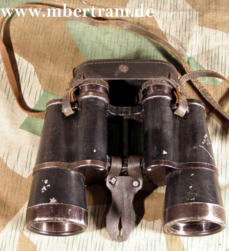 Dienstglas 10x50, "beh" Leitz, 1944/45, Strichplatte, Riemen.