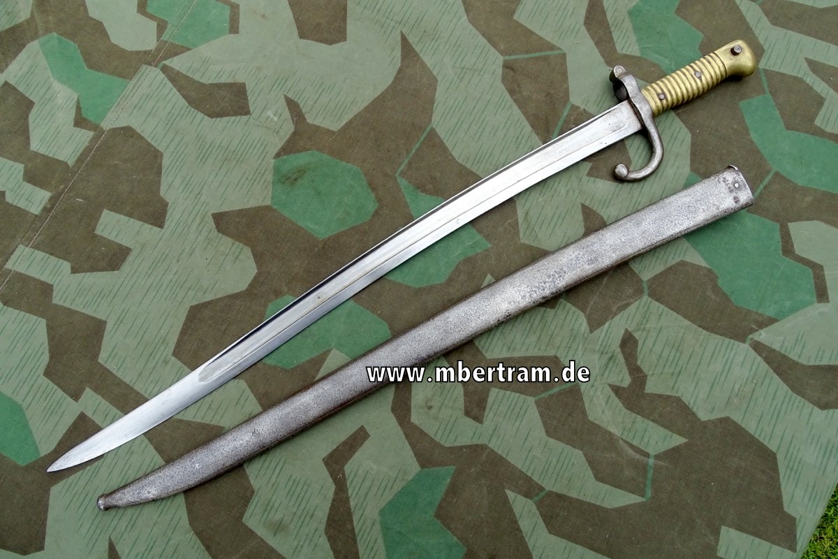 15795-2 Frankreich Chassepot-Bajonett um 1870, Metallscheide, L.ca. 71cm