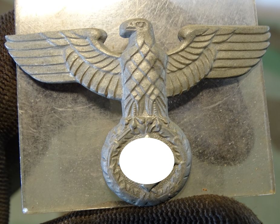 Mützenadler für Parteiorganisationen RZM M 1/58 , ( SA, NSDAP, HJ Führer etc. )Feinzink 1 Splint.