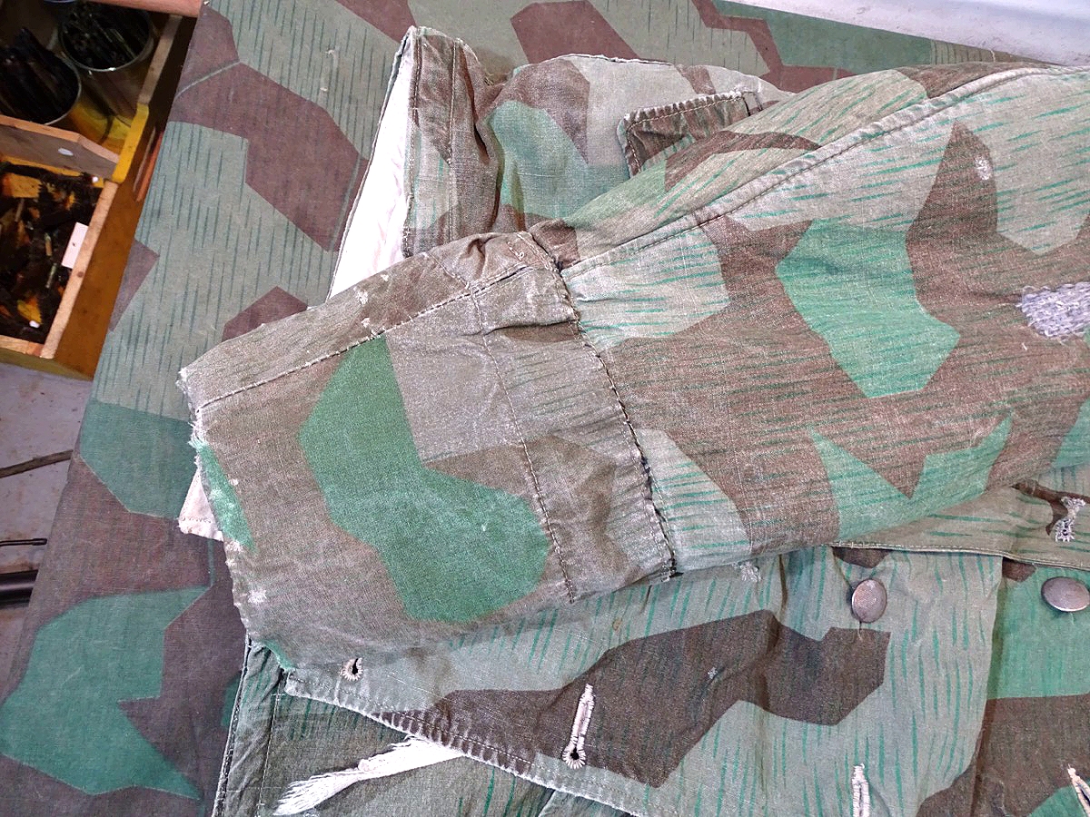 20950-13 Wehrmacht wendbare Wintertarnjacke, Splittertarn auf weiß, getragenes, ungereinigtes Stück