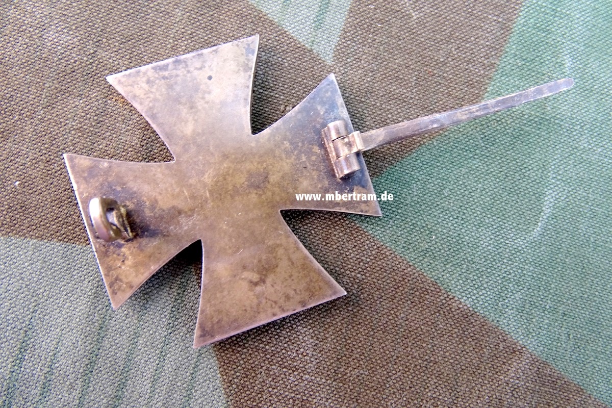 12371-57 Umfangreicher Nachlass Ju 52 Bordschütze, DK Gold, LW Pokal, Legion Condor, Alben....