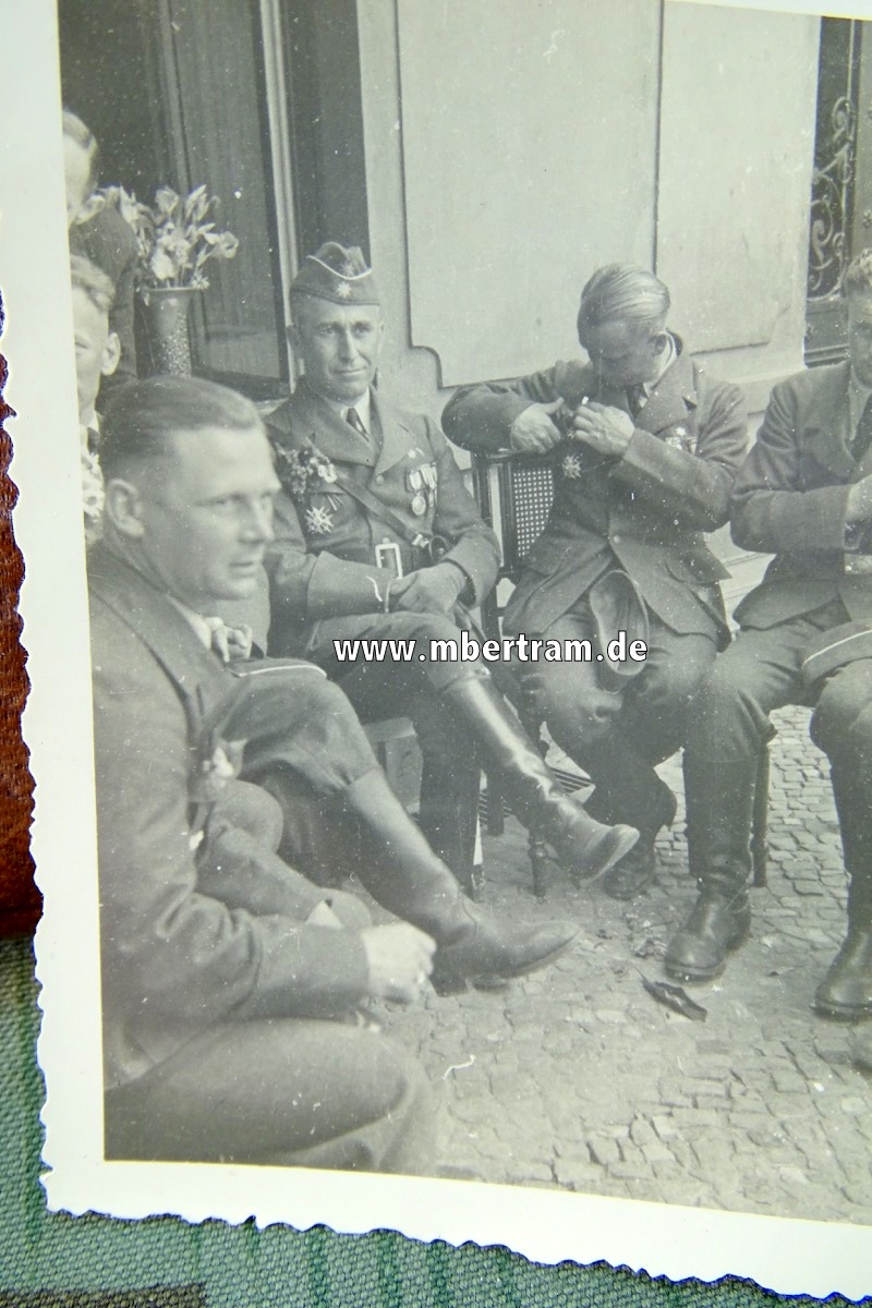 12371-339 Umfangreicher Nachlass Ju 52 Bordschütze, DK Gold, LW Pokal, Legion Condor, Alben....