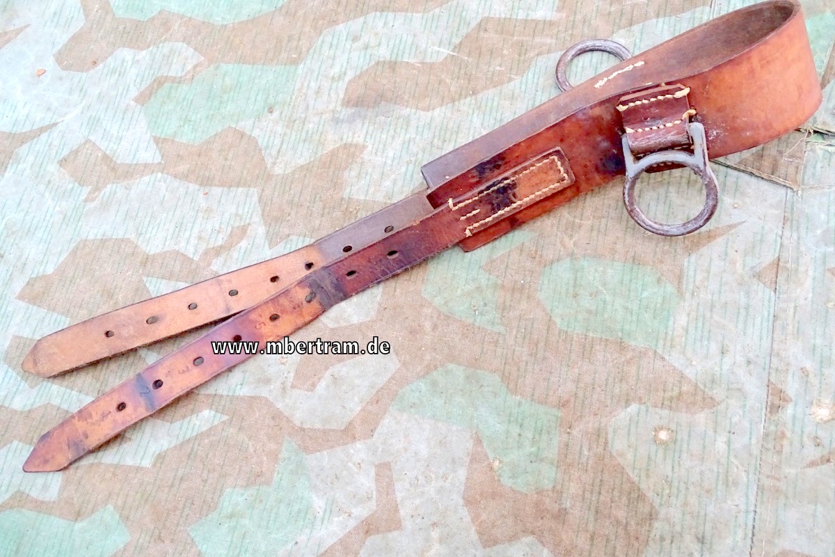 Wehrmacht Kavallerie Sielengeschirr 25 Rückenriemen Hst.: cgu 4 ( 1944), WaA