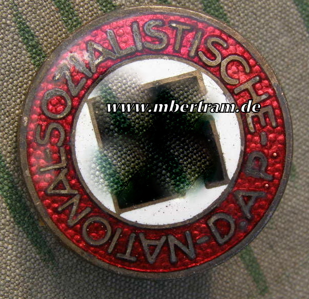NSDAP PARTEIABZEICHEN, EMAILLIERT, Hst: M1/101