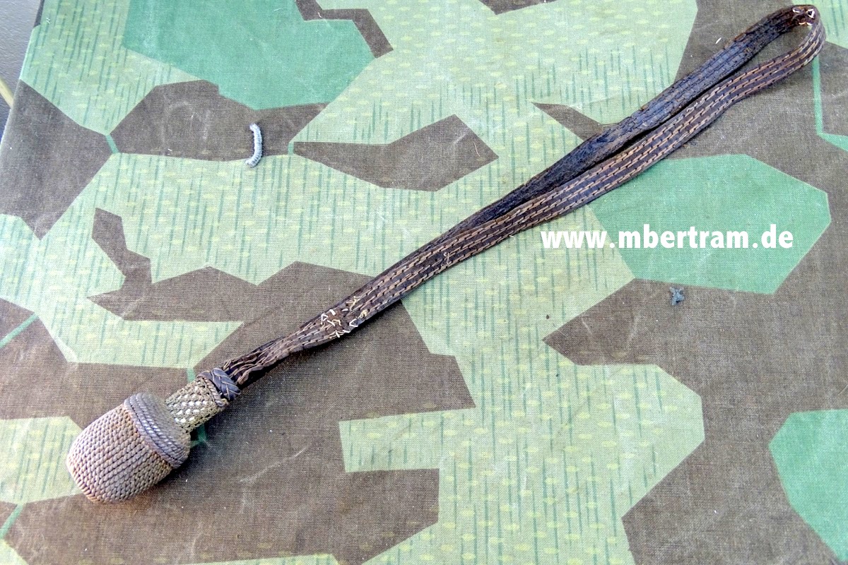 Wehrmacht Offiziers Portepee für Säbel und Seitengewehr, schmal, 3 Durchzüge