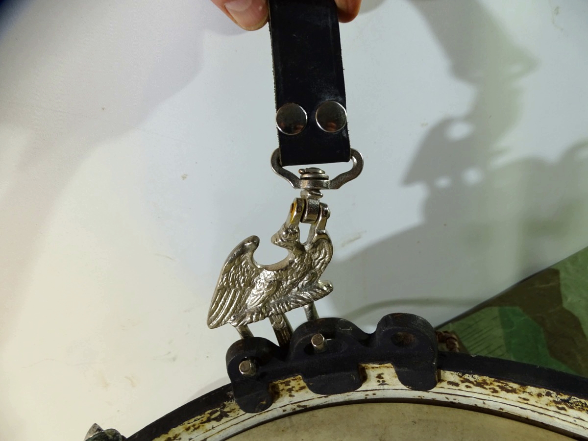 Kaiserreich, originallackierte Militärtrommel mit gekröntem Reichsadler Trommelhaken Kaiserreich, originallackierte Militärtrommel mit gekröntem Reichsadler Trommelhaken