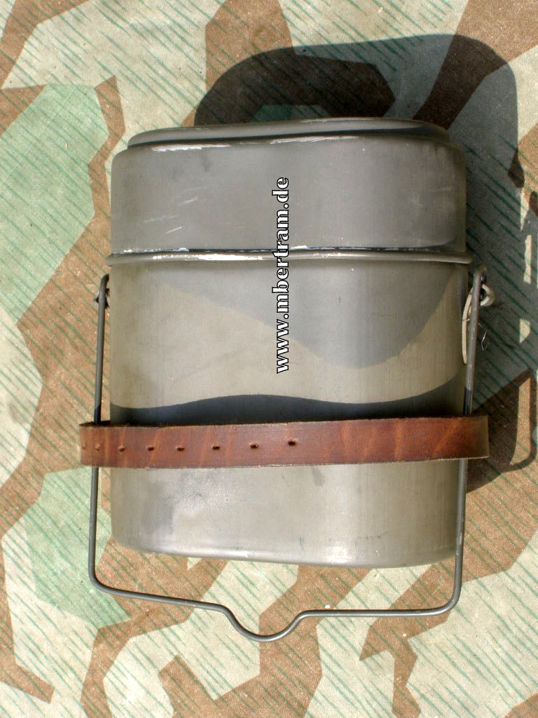 Hohes Kochgeschirr kaiserlich 1917, 1. Weltkrieg, 2 Riemen