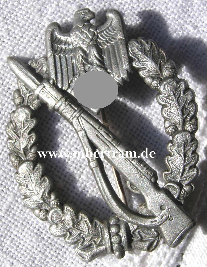 Infanterie Sturmabzeichen in Silber. Hohlprägung