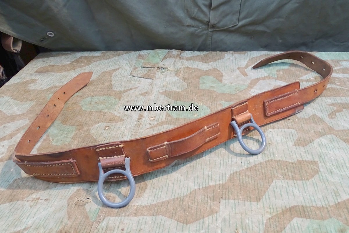 Wehrmacht Kavallerie Sielengeschirr 16 Rückenriemen "hud 1944" WaA