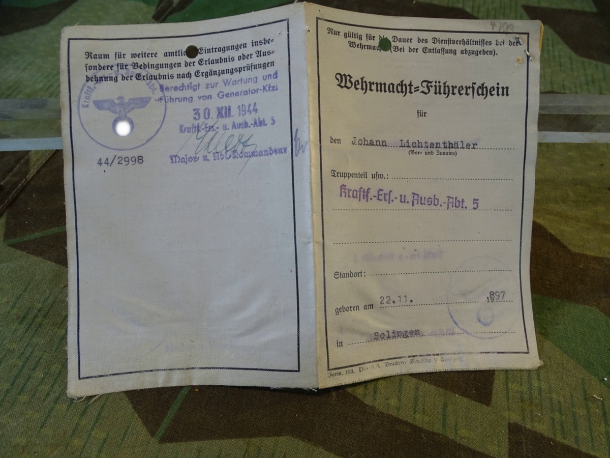 WH Führerschein, J.Lichtenthäler, Kraftfahr Ers u Ausb. Abt. 5. Am 30.12.44 erweitert auf Generator KFZ