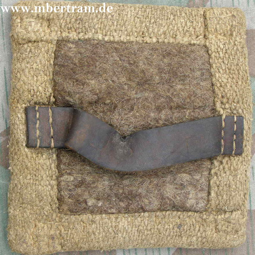 10332-11 WH MG 42 Zubehörtasche, 1944/45 Ersatzstoff, gefüllt