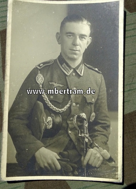 Portepeefeldwebel des Heeres mit allen Auszeichnungen und Löwenkopf Säbel