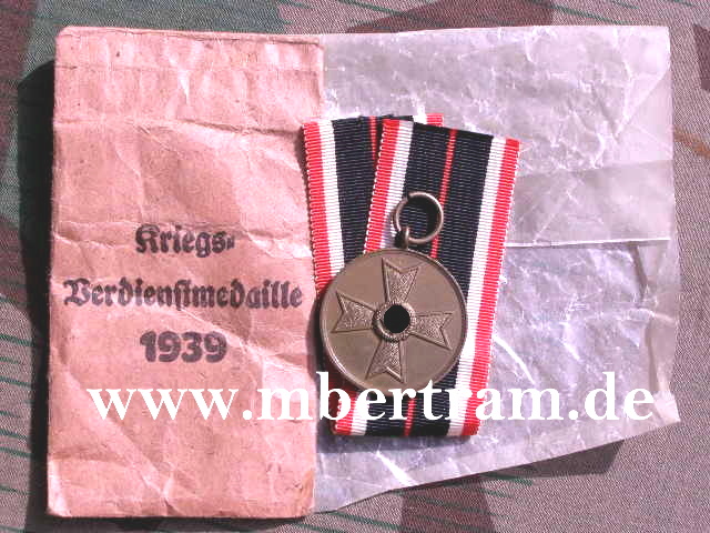 Kriegsverdienstmedaille 1939, Band, Tüte, Klein und Quenzer