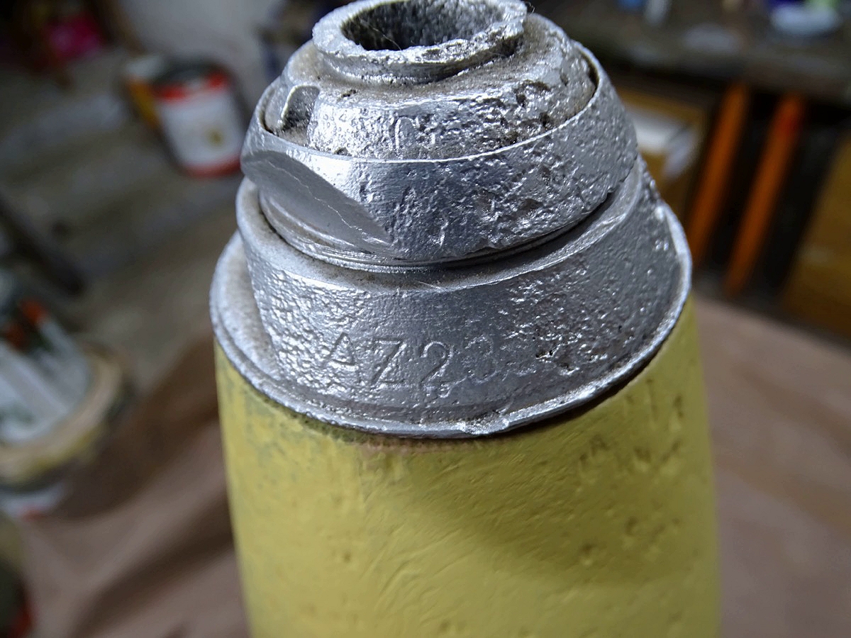 Deko Spreng Granate 15 cm schwere Feldhaubitze 18 mit AZ 23 Zünder, Nur Abholung ( 1) Deko Spreng Granate 15 cm schwere Feldhaubitze 18 mit AZ 23 Zünder, Nur Abholung ( 1)
