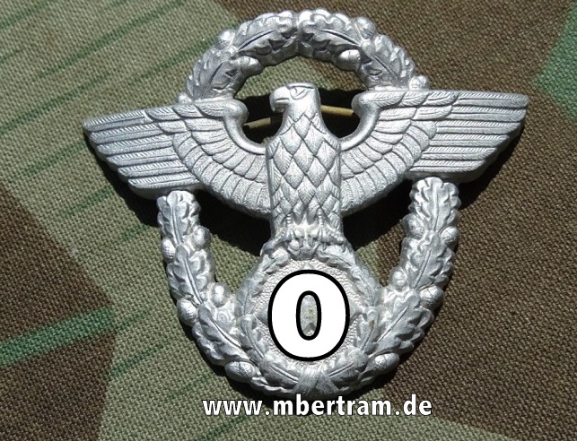 Polizei Schirmmützenadler für Mannschaften, hohl geprägt, 2. Modell