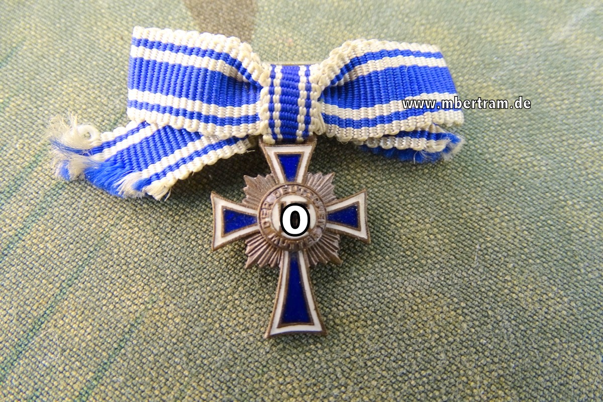 Ehrenkreuz der Deutschen Mutter in Bronze - 17 mm Miniatur