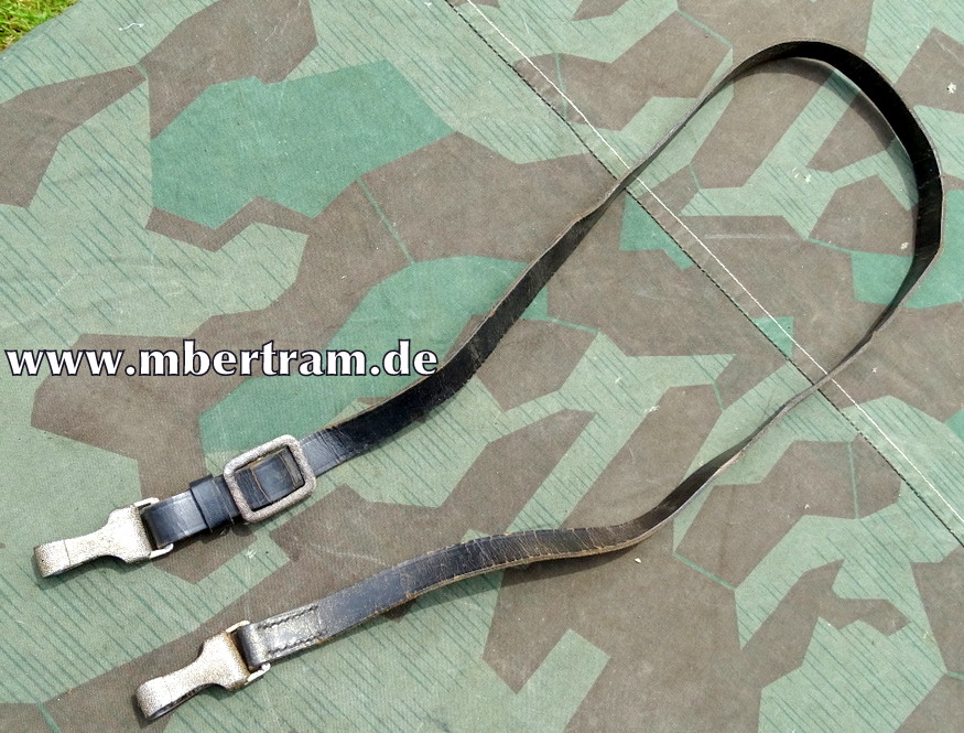 SS/ NSKK Schulterrienem, schwarzes Leder, eckige Schnalle