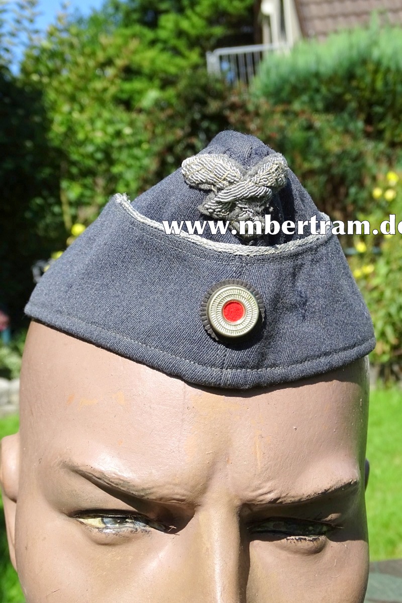 Luftwaffe Offiziersschiffchen, handgestickter Adler
