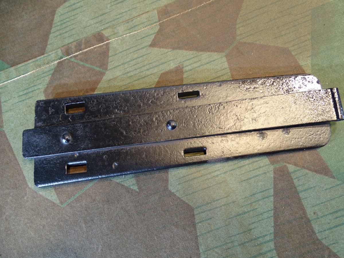 Boden Deckel für  2 cm Flak Magazin , Flak 30 / Flak 38, mit WaA  Boden Deckel für  2 cm Flak Magazin , Flak 30 / Flak 38, mit WaA