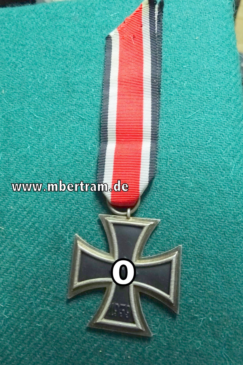 Eisernes Kreuz 1939 2. Klasse, ohne Hersteller im Ring, schöner Zustand